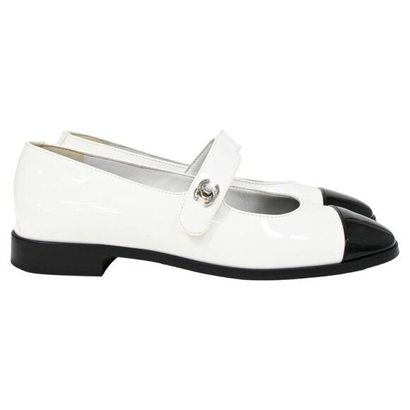 Pre Loved chanel Women white | ecru Flats - Picture 1 of 8